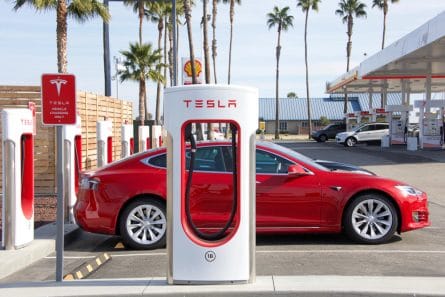 station de chargement Tesla en Californie